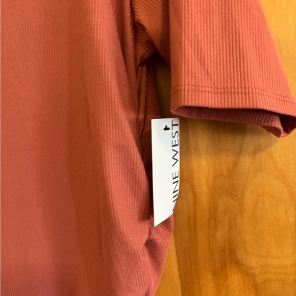 Nine West Burnt Orange Asymmetrical Ruched Top Size Large NWT - Picture 7 of 8